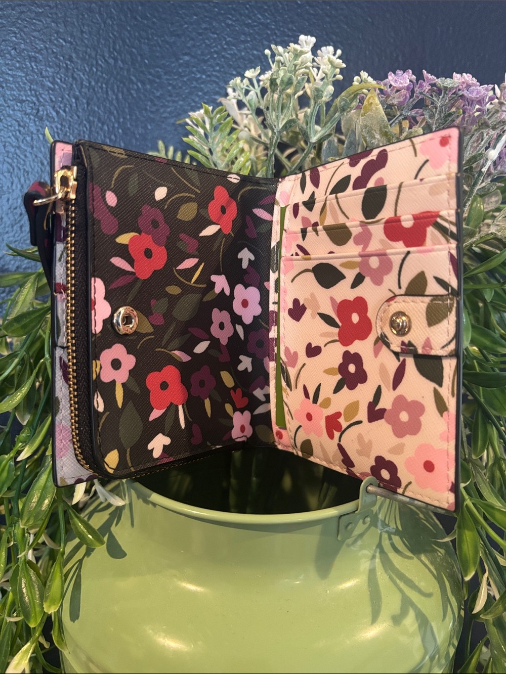 kate spade Black Floral Zip Cosmetic Pouch with Pink & Red Flowers - Picture 4 of 10